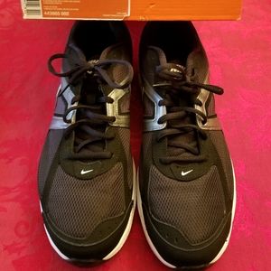 Nike Shoes Mens Size 14 (Like New!)
